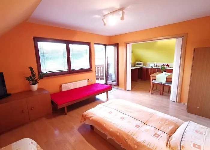 Adrianka Lejlighed *